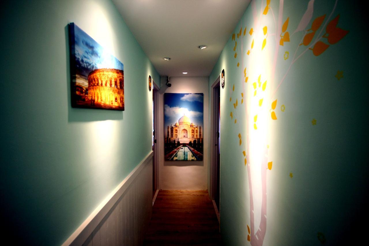 Color House Hostel ไถจง ภายนอก รูปภาพ
