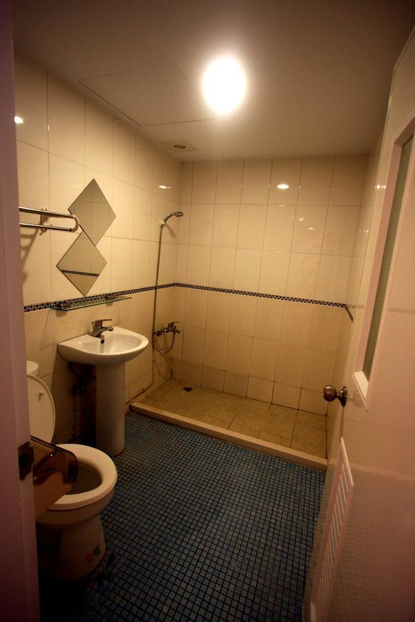 Color House Hostel ไถจง ห้อง รูปภาพ